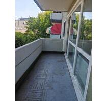 3 ZW WOHNUNG BALKON WANNENBAD EBK 3XFACH FENSTERVERGLASUNG NÄHE UNIKLINIK ROSSMANN REWE EIFLER ÖVNP S BAHN LYONERSTR DFB ZENTRALE - Frankfurt am Main Niederrad