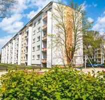 3-Raum Wohnung mit Balkon in Altenburg Südost!