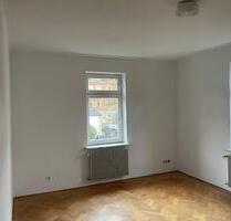 5-Zimmer-Altbauwohnung - 790,00 EUR Kaltmiete, ca.  125,00 m² in Bad Kissingen (PLZ: 97688)
