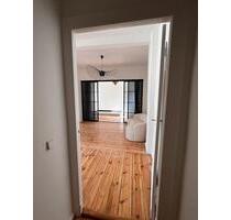 2 Zimmer Berliner Altbauwohnung 2 Room apartment
