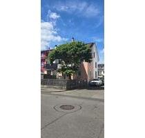 Kleines Haus zu verkaufen - 375.000,00 EUR Kaufpreis, in Lörrach (PLZ: 79539)