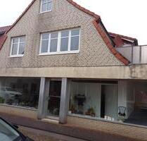 Einfamilienhaus mit ehemaligen Ladenlokal - Neuhaus (Oste)