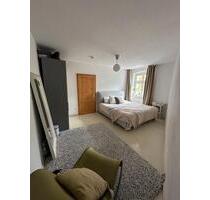 Gemütliche möbiliertes Zimmer in 3 Zimmer-Wohnung in Mitte - Berlin