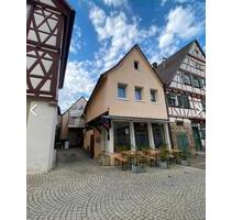 Dreistöckiges Einfamilienhaus - 389.000,00 EUR Kaufpreis, ca.  165,00 m² in Brackenheim (PLZ: 74336)