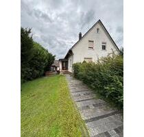Freistehendes Einfamilienhaus mit großem Garten in Saulheim
