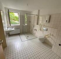 WBS benötigt! 4-Zimmer-Wohnung mit bodengleicher Dusche in Bad Neuenahr-Ahrweiler zu vermieten!