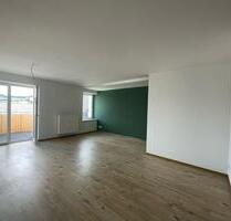 Hachenburg: Helle 2-Zimmer-Wohnung mit Balkon & Stellplatz