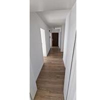 Helle 4 Zimmer Wohnung mit Garten , Garage und Sanierung in 2023 - Wertingen