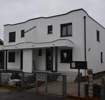 5 WG-Zimmer in 200 m² Haus in Berlin-Biesdorf – Smart Home