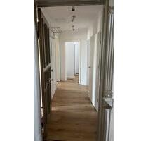 3 Zimmer Wohnung in Britz - 1.300,00 EUR Kaltmiete, ca.  73,00 m² in Berlin (PLZ: 12353) Neukölln