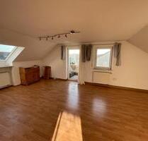 Dachwohnung - 450,00 EUR Kaltmiete, in Sachsen bei Ansbach (PLZ: 91623)