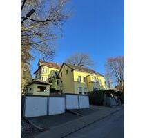 Mehrfamilienhaus, Villa, 5 Garagen und Riesen Grundstück - Witten