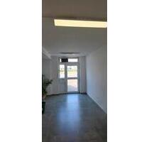 Vermiete Büro, Werkhalle u. Parkplatz ehemals K&B - Rinteln