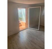 2 Zimmer Untergeschoss Wohnung. ( TEL:01737420333) - Ulm Söflingen