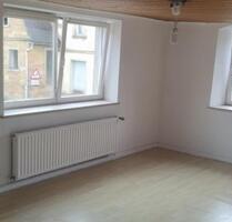 2-Zimmer Wohnung zu vermieten - 255,00 EUR Kaltmiete, ca.  60,00 m² in Prichsenstadt (PLZ: 97357)