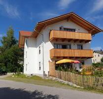 SONNIGE 3-Zimmer-Wohnung in zentraler, aber ruhiger Lage in Bad E - Bad Endorf