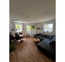 Helle Wohnung in Köln Junkersdorf, 2 Zimmer mit Terasse