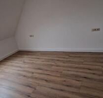Tolle 4,5 Zimmer Maisonette Wohnung frisch saniert - Hohenstein-Ernstthal