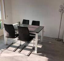 Helle, gepflegte 2,5-Zimmer-Wohnung mit Südwestbalkon - Bietigheim-Bissingen