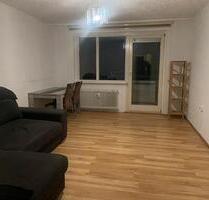 3 Zimmer Wohnung mit Kellerraum, Garten und Dachzimmer - Offenbach am Main Hafen