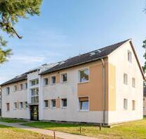 Teilsanierte 4-Zimmer-Wohnung mit EBK und Balkon! - Celle Altenhagen