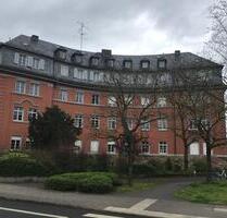 Hier fühlen Sie sich wohl: 2,5-Zimmer-Stadtwohnung - Frankfurt am Main Süd