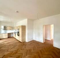 Frisch sanierte 4 Zimmerwohnung - Berlin Tempelhof-Schöneberg