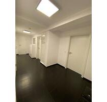 Moderne, kernsanierte 4,5 Zimmer Wohnung in TUT (möbliert) - Tuttlingen