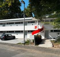 STILVOLL WOHNEN IM GRÜNEN - 3,5-Zi-Wohnung mit Balkon - Langen (Hessen)