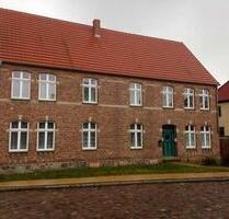 Wohnung am Schloss Dargun - 300,00&nbsp;EUR Kaltmiete, ca.&nbsp; 47,00&nbsp;m&sup2; in Dargun (PLZ: 17159)