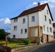 Charmantes, halbfreistehendes Haus in Spangenberg zu vermieten
