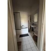 2 Zimmer Wohnung mit Einbauküche , nähe vom Zentrum - Zwickau Zwickau-Nord