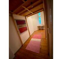 Kleines Zimmer am Viktoriapark - 600,00 EUR Kaltmiete, ca.  8,00 m² in Berlin (PLZ: 12101) Tempelhof-Schöneberg
