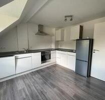 Dachgeschosswohnung ab sofort - 650,00 EUR Kaltmiete, ca.  60,00 m² in Duisburg (PLZ: 47166) Hamborn