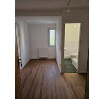 2 Zimmer Wohnung # Neu Modernisiert 55 qm # Ihr zu Hause für 2026 - Solingen