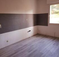 Großzügige 2,5 Zimmer Wohnung mit Garten mitten in Lüttringhausen - Remscheid