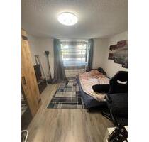 Nachmieter für 1 Raum Wohnung 25qm Pössneck bei Jena ab Sofort - Halle (Saale) Halle-Neustadt