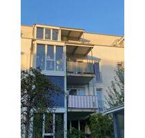 Traumwohnung vom Eigentümer - ruhig, mit Balkon und Wintergarten - Unterschleißheim