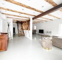 Design trifft Altstadtcharme - Biologisch saniertes 2-Zi-Einfamilienhaus inkl. EBK und Stellplatz - Fellbach