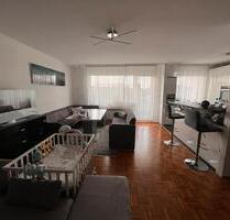 Geräumige lichtdurchflutete Wohnung zu verkaufen - Oberhausen Schmachtendorf