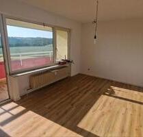 Kernsanierte 4-Zimmer-Wohnung in Taunusstein Hahn - Wiesbaden Nordost