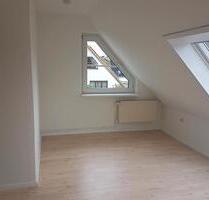 2,5 Zimmer ab 1.6. oder 1.7. - 800,00 EUR Kaltmiete, ca.  74,00 m² in Lübeck (PLZ: 23564) Sankt Jürgen