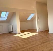 Wohnung Dachgeschoss 75 m2 in 95632 Wunsiedel - Tröstau