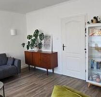 Ideal für ein Pärchen! Separater Eingang! 3 Etagen! Schöne 3 ZKB mit EBK und Balkon im Zentrum! - Löningen
