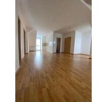 Gemütlich & Hell | DG-Wohnung mit Balkon - Arnstadt
