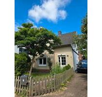 charmantes Einfamilienhaus - 1.700,00 EUR Kaltmiete, ca.  84,60 m² in Norderstedt (PLZ: 22848) Garstedt