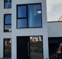 Exklusive 2,5-Zimmer-Galerie-Wohnung mit Terrasse und Garten - Neu-Ulm Ludwigsfeld