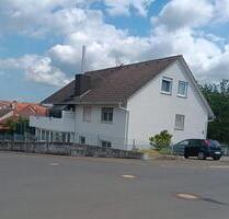 Gemütliche Dachgeschosswohnung mit Weitblick & Balkon - Fernwald