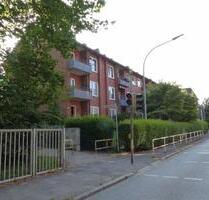 Zentrale 3 Zimmer Wohnung mit Balkon und PKW Stellpl. Hofseite - Itzehoe