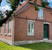 Erstbezug nach Kernsanierung: Architektonisches Haus zur Miete - Schwabstedt